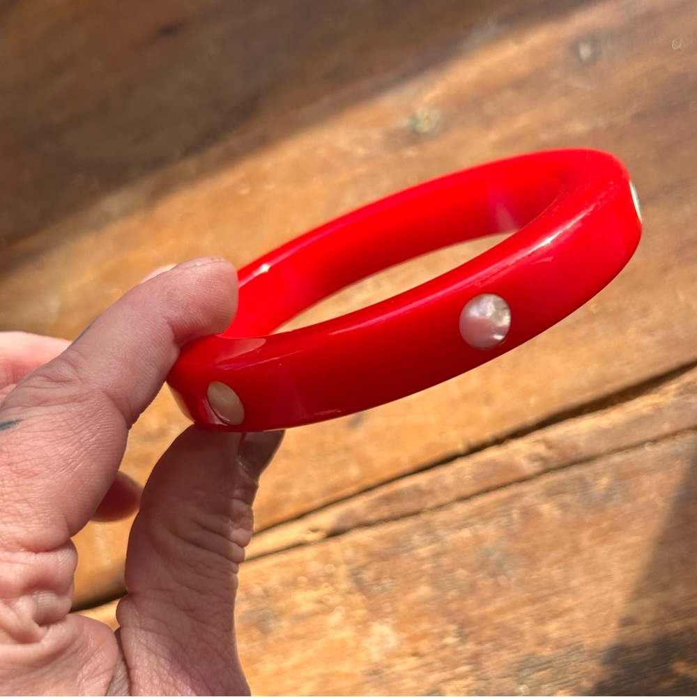 SOLD!!      Vintage Cherry Red Mother Pearl Polkadot Bakelite Bangle Bracelet 🍒